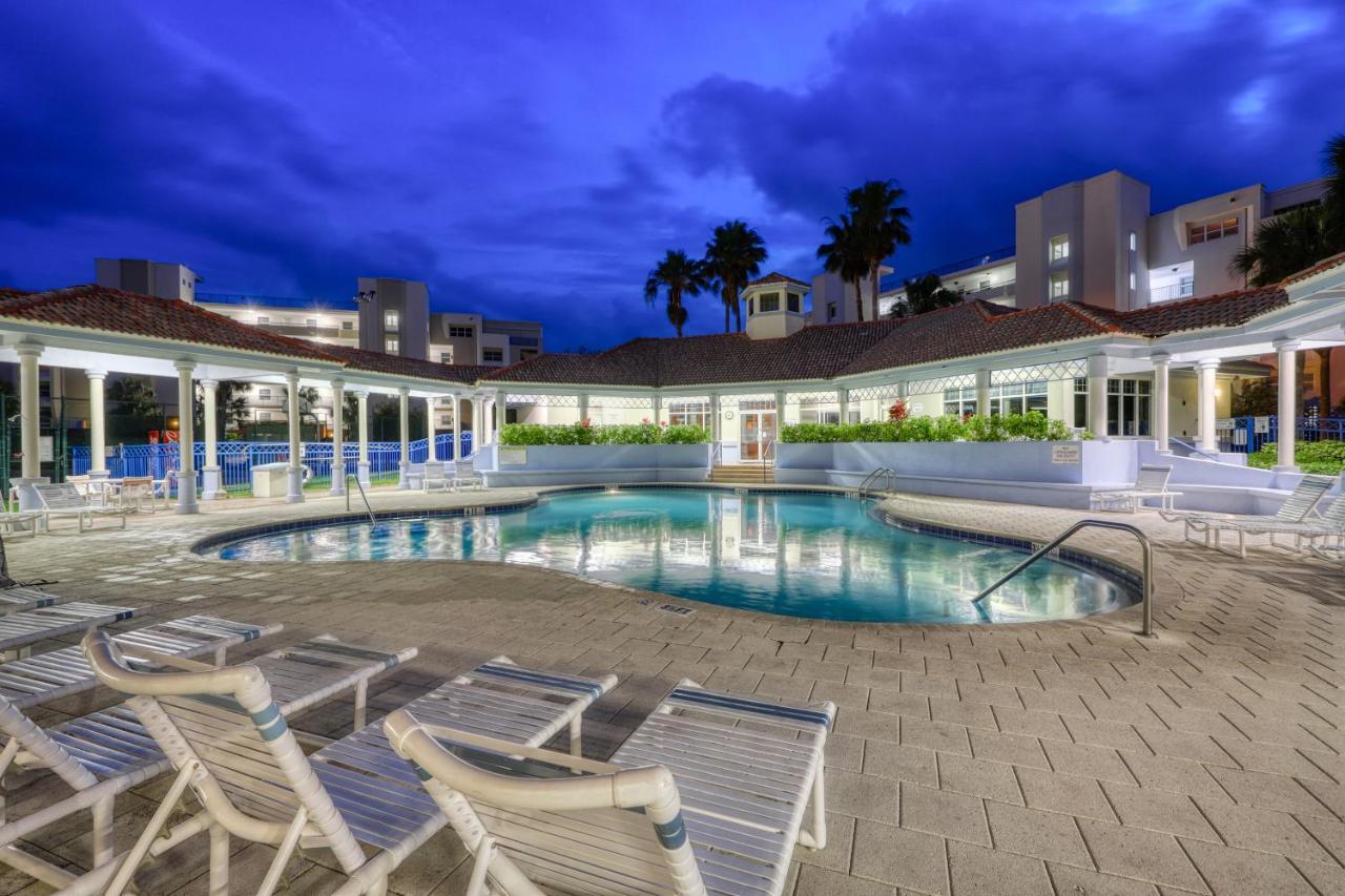 Oceanwalk Condos Bethune Beach Экстерьер фото