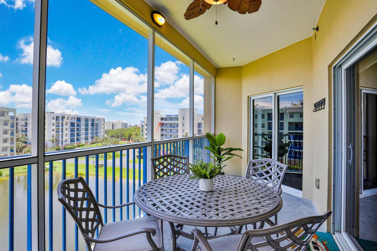 Oceanwalk Condos Bethune Beach Экстерьер фото