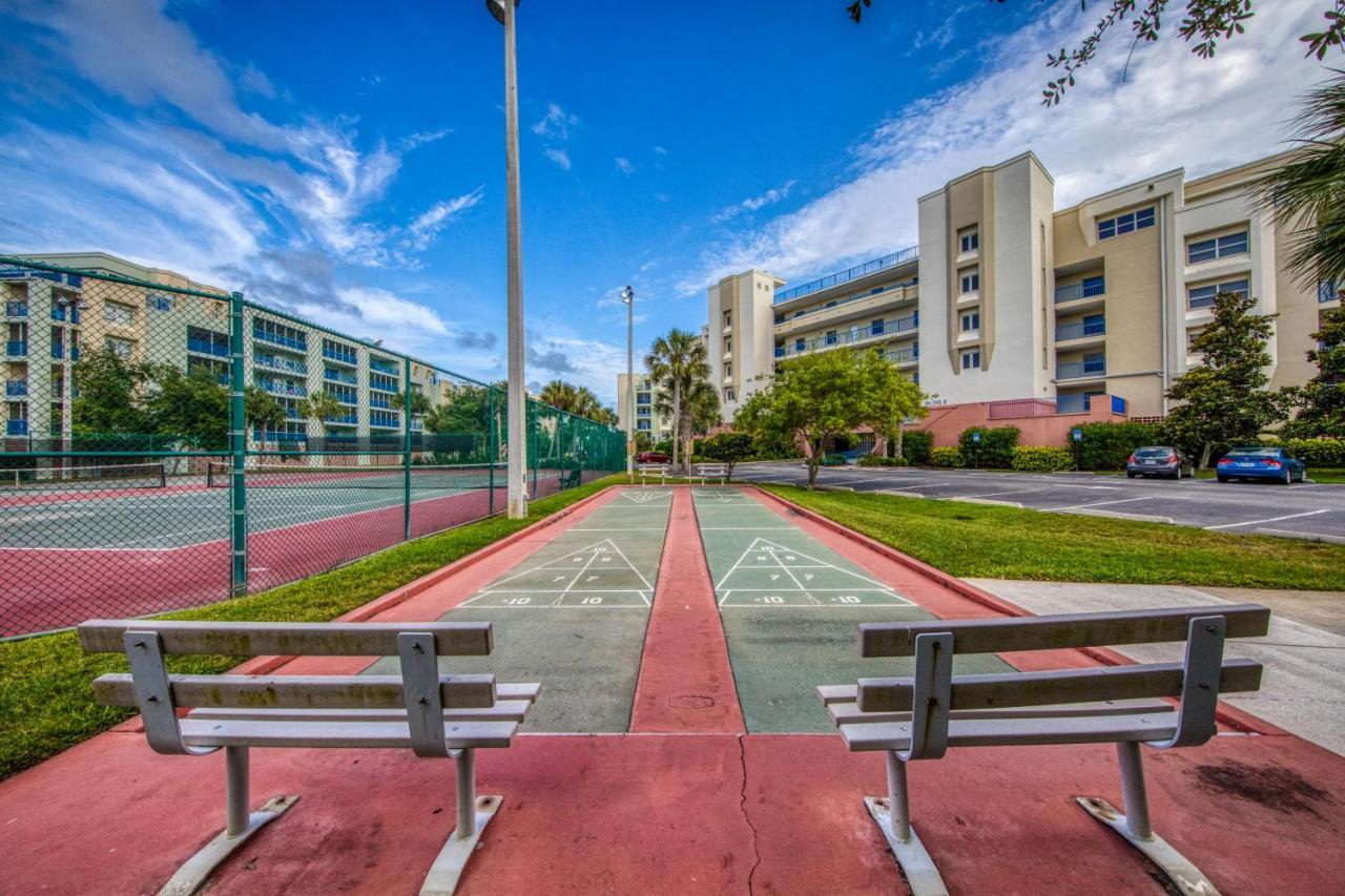 Oceanwalk Condos Bethune Beach Экстерьер фото