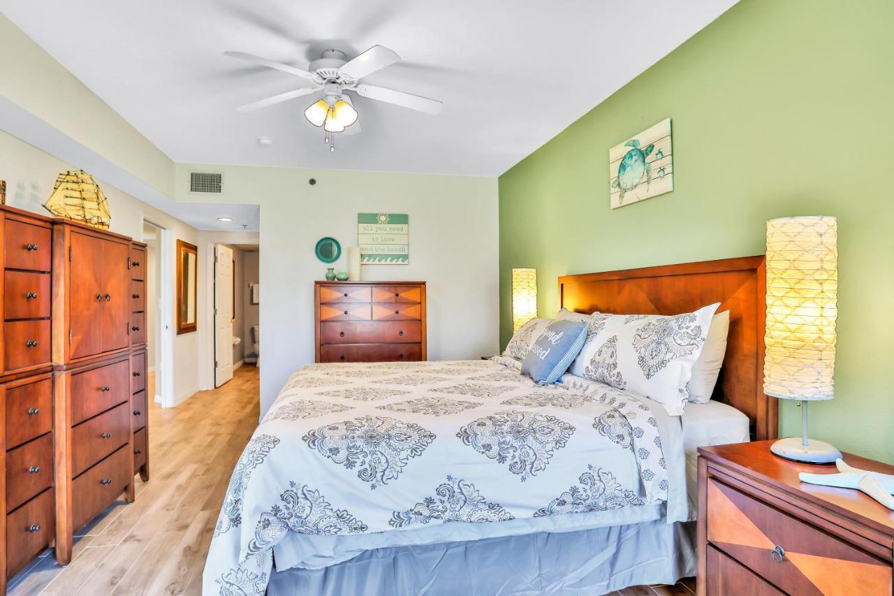 Oceanwalk Condos Bethune Beach Экстерьер фото