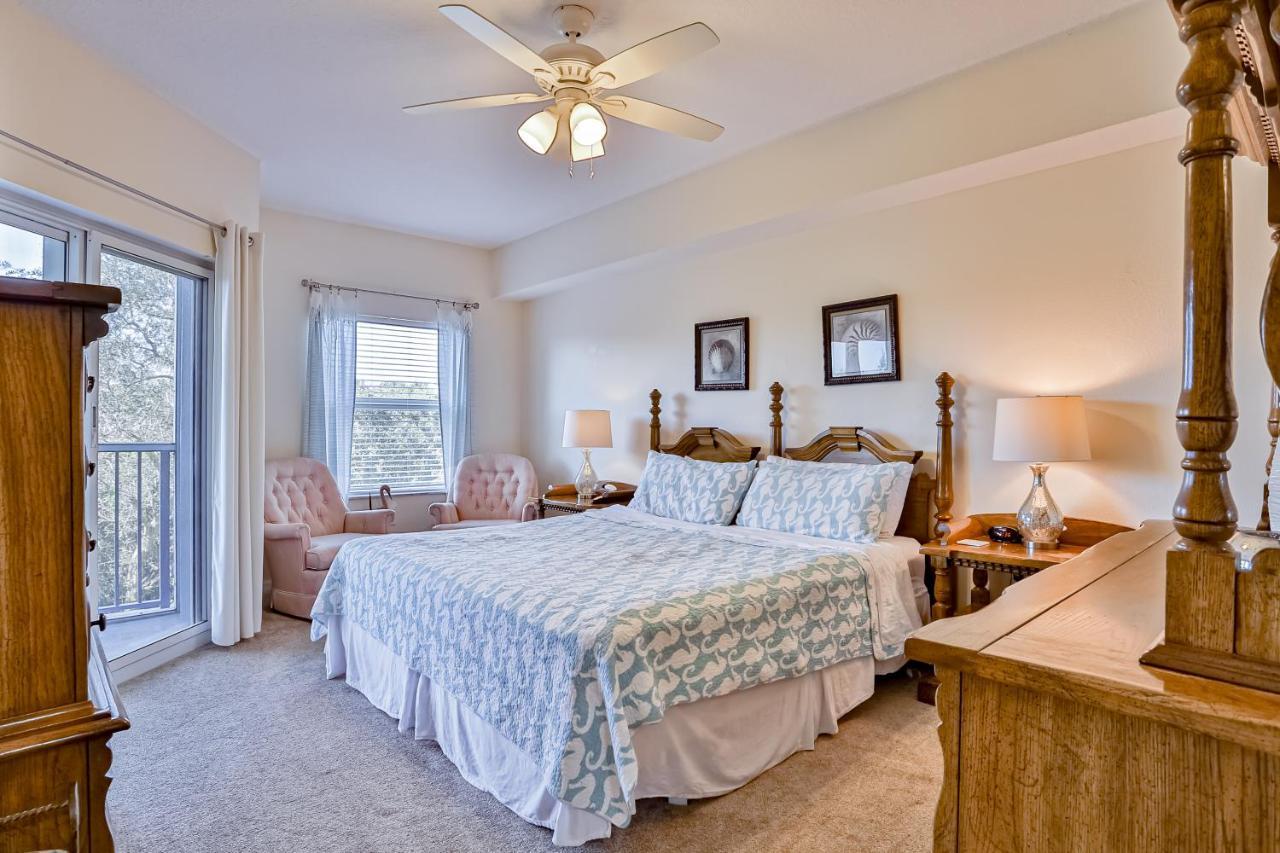 Oceanwalk Condos Bethune Beach Экстерьер фото