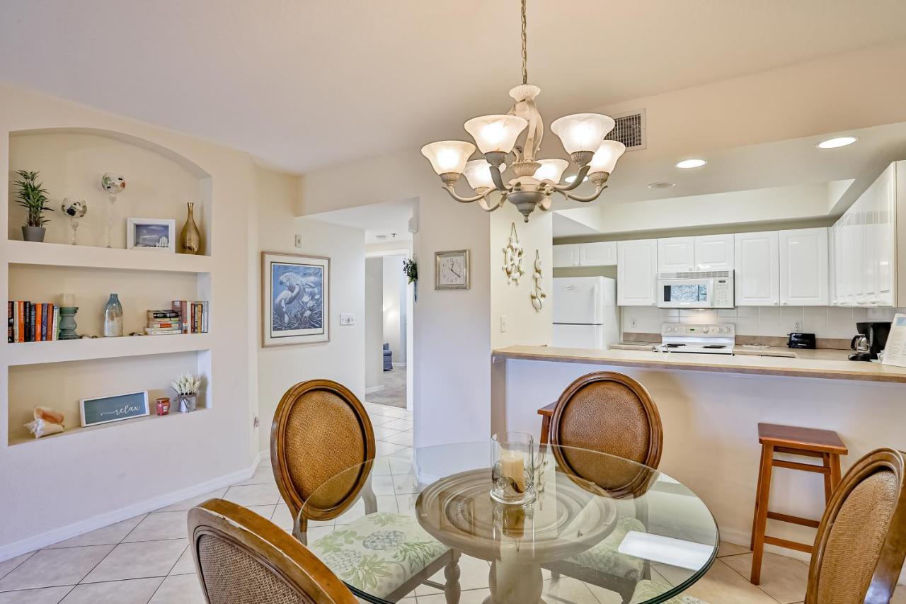 Oceanwalk Condos Bethune Beach Экстерьер фото